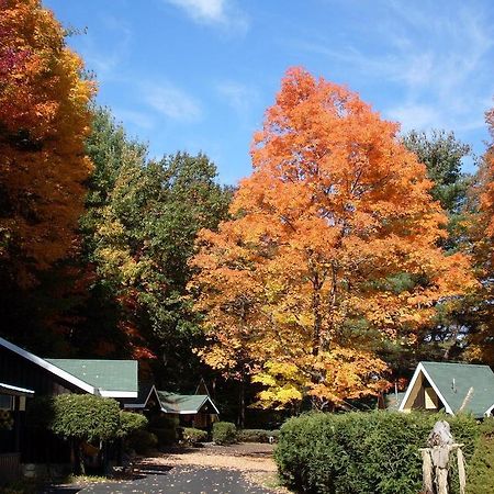 Amber Lantern Efficiency Cottage Lake George Exterior photo